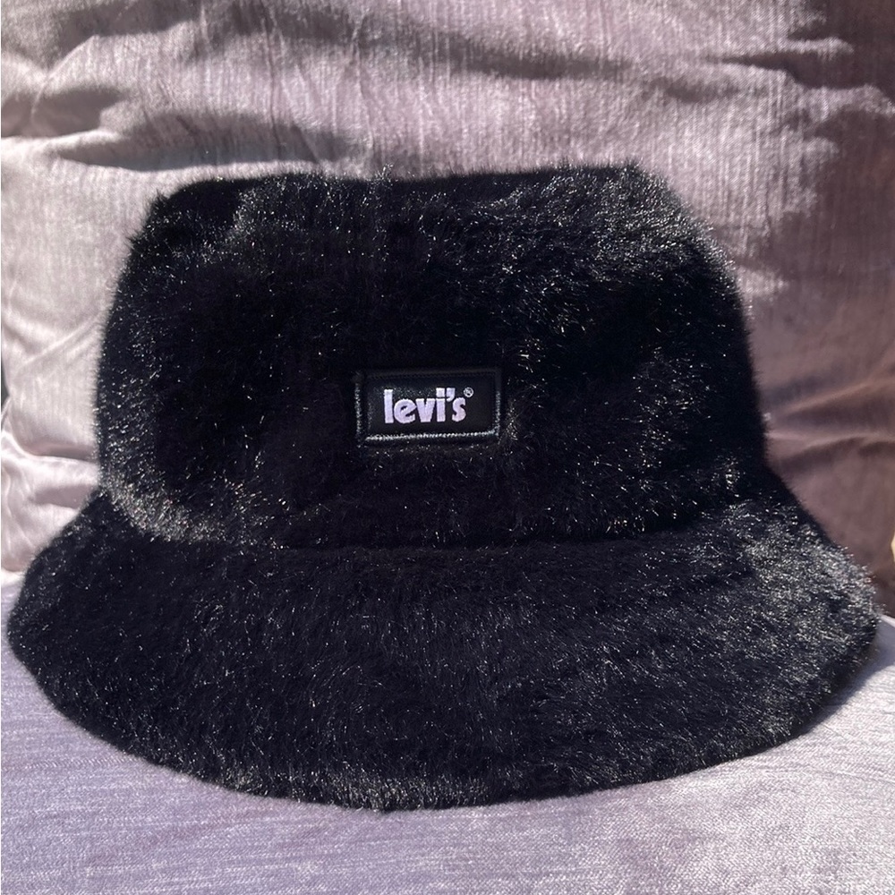 Levi's Faux Fur Bucket Hat (Black, Size Medium)